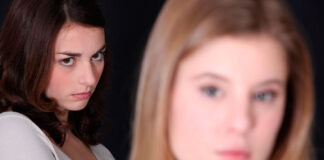 Scirbi pa Pastor Marcel Balootje; SOLAMENTE DEN CRISTO HESUS TIN CURA PA ENVIDIA.