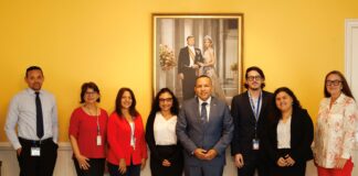 MINISTER ENDY CROES A REUNI CU UNHCR, HIAS Y IOM RIBA DIFERENTE TOPICONAN INTERESANTE NA BIENESTAR DI ENSEÑANSA.