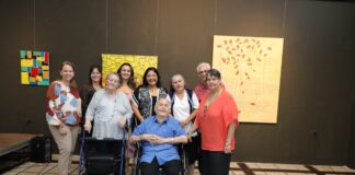 Minister Maduro tabata presente na e charla di Dr. Oswald Wever riba e Herencia Cultural y Genetico di e Arubiano