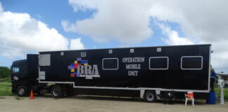 Dvg suministrando vacuna Bivalent como Boostershot den bario