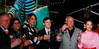 Gradiciendo pa casi 40 aña den e industria di turismo, Conmovedor despedida di Miriam Dabian