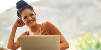 Clientenan di Banco di Caribe por haci pago online facil y lihe cu Sentoo