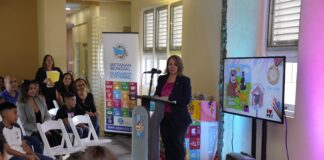 ENTREGA DI PREMIO PA CONCURSONAN EXITOSO DI PINTA Y KLEUR