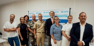 A sera conoci cu cuido na HOH y a toca tema di colaboracion, Bishita di Comandante nobo di Marinierskazerne na Hospital di Aruba