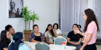 Heart-Centered Leadership Foundation cu prome session pa engrandece capacidad di su boluntarionan Heart-Centered Impact Coaches