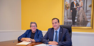 Minister Geoffrey Wever: Den shareholders meeting di Freezone a aproba e jaarrekeningen 2012-2019