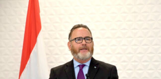 MINISTER GLENBERT CROES TA SATISFECHO CU E RESULTADO DI E PROCESO DI “EXPRESSION OF INTEREST (EOI)” PA E PROYECTO DI PARKE DI MOLINA