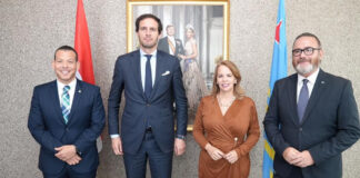 ESFUERSO DI GOBIERNO PA BAHA AWA Y CORIENTE TA CONTINUA; REUNION CU MINISTER WOPKE HOEKSTRA TABATA POSITIVO