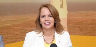 ARUPARKING TA UN DI E COSNAN MAS CRUEL CU MIKE EMAN Y AVP A HACI CU ARUBA