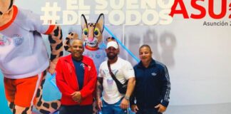 Hugo Themen como referee na Asuncion, Paraguay.