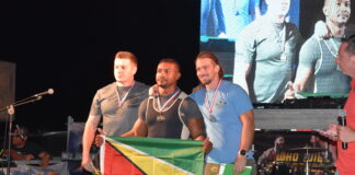 MINISTER ENDY CROES A PRESENCIA DI CINCO EDICION DI STRONGEST MAN OF ARUBA 2022.