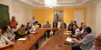 PROYECTO ‘VEILIGE BARIOS’ TA UN REALIDAD GOBIERNO DI ARUBA HUNTO CU CEDE ARUBA Y DIRECTIVANAN DI CENTRONAN DI BARIO A FIRMA UN MOU