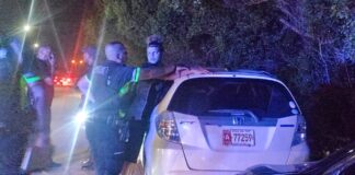 Indocumenta y a menasa bouncer ta un receta pa bay sera!