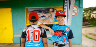 Brazil Little Hawks ta luci uniform nobo cu ayudo di Aruba bank