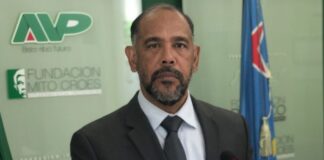 Officier a pidi 5 aña di prison pa ex Minister Benny Sevinger