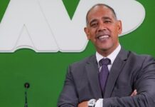 PLACA Y TERENO MESTER BOLBE BEK PA PUEBLO: Parlamento ta vota diabierna