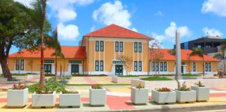 Corte di Aruba a condena ex minister di AVP pa paga mas di 800 Mil Florin