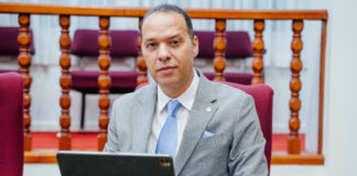 MIGUEL MANSUR SU VISION APOCALIPTICO PA ARUBA