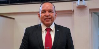 MINISTER ENDY CROES A PRESENTA PRESUPUESTO 2023 PA MINISTERIO DI ENSEÑANSA Y DEPORTE.