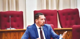 Mansur di Accion 21 ta roga Hulanda pa duna Aruba aanwijzing