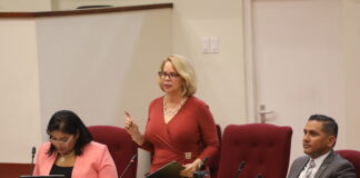 Prome Minister ta lamenta nivel baho di Parlamentario Miguel Mansur; “MIGUEL MANSUR, STOP DI LASTRA FAMIA DI POLITICONAN”!