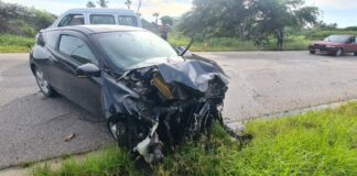 Velocidad halto posibel causa cu un Honda a perde control ariba Ave Nelson O.Oduber