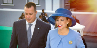 PARTIDO MEP TA FELICITA MR. EVELYN WEVER-CROES PA 5 AÑA COMO PROME MINISTER