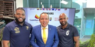 Minister Endy Croes den conferencia di prensa na Curaçao