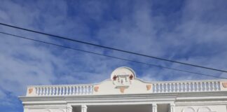 A firma acuerdo di huur cu Cocolishi Studios.