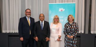 MINISTER CROES TA FELICITA ADY THIJSEN CU PRESENTACION OFICIAL DI SU PERSONA COMO MINISTER PLENIPOTENCIARIO Y REPRESENTANTE DI UNION EUROPEO NA HULANDA