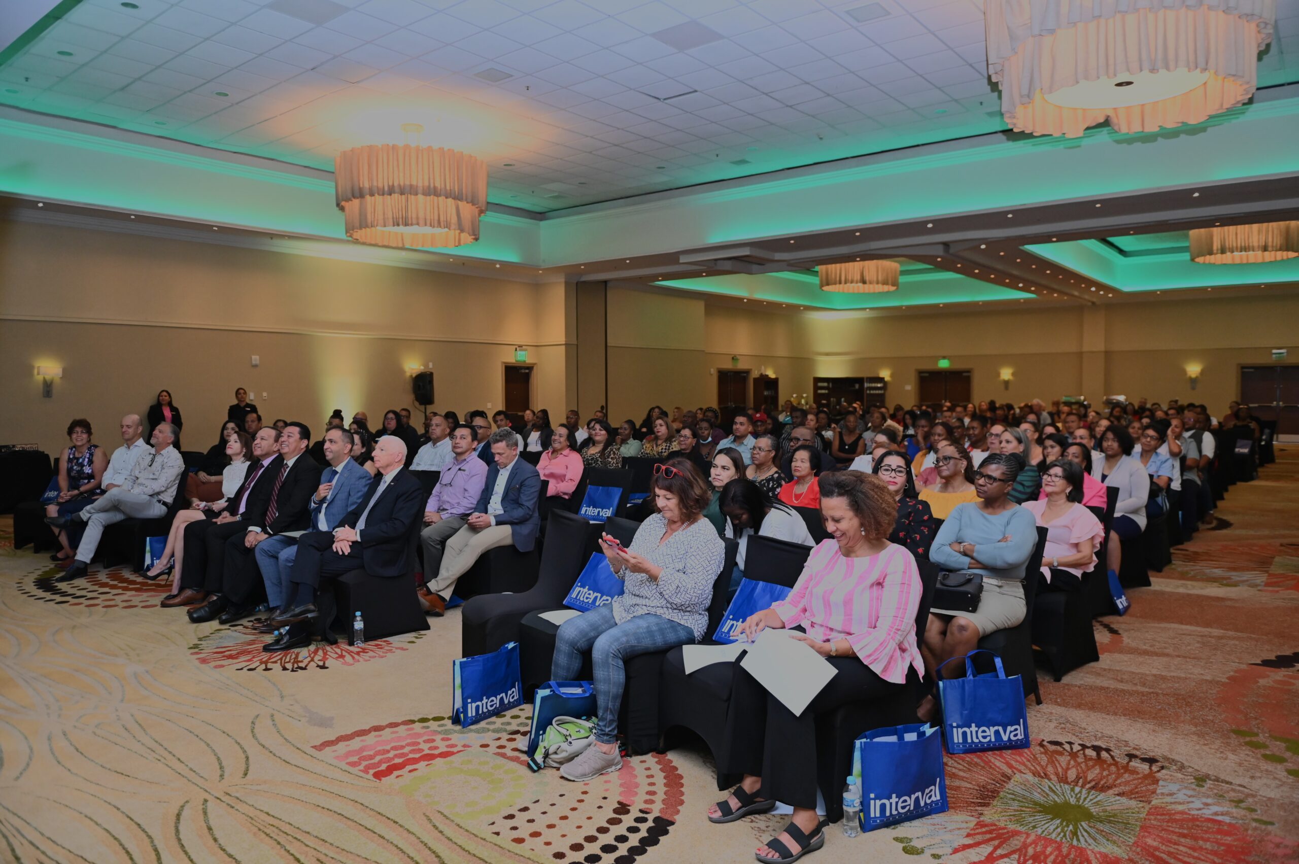 MAS DI 300 PERSONA A ATENDE E SEMINARIO DI “ATSA CARIBBEAN SUPERCHARGED