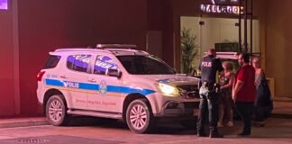 Homber cu a maltrata muhe ariba parkeerplaats deteni