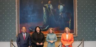 Minister Maduro ta informa riba trabounan na Hulanda: A reuni cu miembronan di Raad van State sr. Richard Van Zwol y sra. Mily Schwengle pa brinda un bista riba e situacion financiero di Aruba