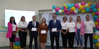 DEPARTAMENTO DI MUCHA Y HOBEN UN REALIDAD DANKI NA TRABOU DURO DEN UNION CU E META PA PROTEHA NOS MUCHANAN Y HOBENNAN