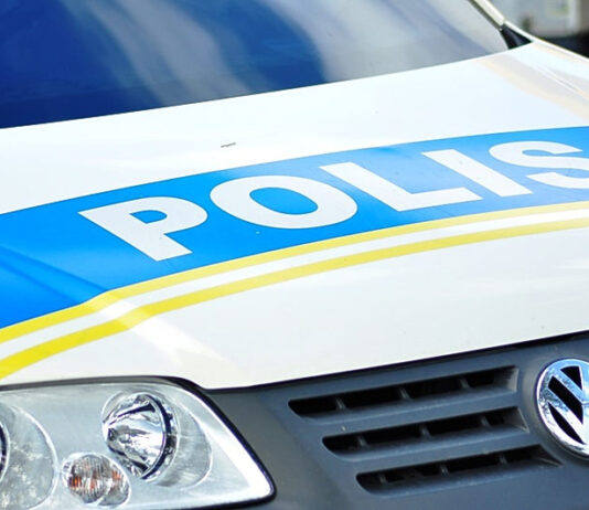 POLIS DEN UN TEMPO RELAMPAGO A DETENE SOSPECHOSNAN DEN CASO DI TIRAMENTO NA SEROE COLORADO