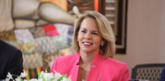 PROME CONSEHO DI MINISTER DI AÑA A TUMA LUGA NA SAN NICOLAS