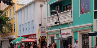 Dicon tin hende ta rabia, ora bisa cu tabatin hopi hende den Caya Betico?