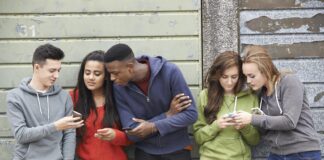 CUIDAO CU MAL AMISTAD ,E POR HACI HOPI DANJO.