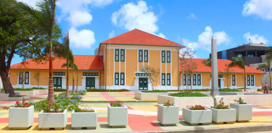 Grupo di homber cu a haci tres atraco cu violencia y menaza cu arma condena na castigo di prison