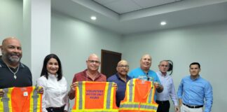 CMB a entrega donacion di Urataka Run & Walk 2023 
