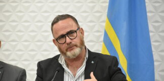 Minister Glenbert Croes: PROFESIONALNAN A IDENTIFICA E PROBLEMA CU A CAUSA E BLACKOUT