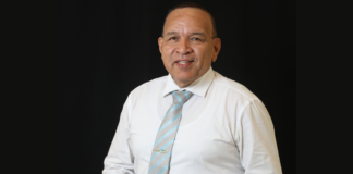 Secretaris General di MEP, Endy Croes: NOS FELICITA SOSTENEDO Y VOTADONAN DI PARTIDO MEP CU 52 AÑA DI EXISTENCIA.