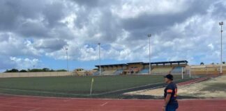 Renobacion di Stadion na Dakota ta cuminza