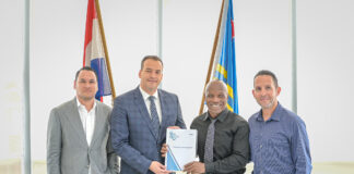 Sociaal- Economische Raad ta propone amplia verlof di paternidad