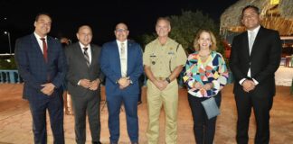 MINISTER ENDY CROES A ASISTI RECEPCION DI AÑA NOBO DI MARINIERSKAZERNE. 