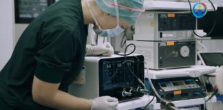 MEHORANDO CUIDO MEDICO NA ARUBA PA PROME BIAHA DEN CARIBE HULANDES: HOSPITAL DI ARUBA A HACI OPERACION DI HIGRA CU APARATO NOBO SONOPET.