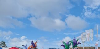 MINISTER XIOMARA MADURO TA FELICITA NOS MUCHANAN CU UN BUNITA PARADA DI CARNAVAL NA PLAYA