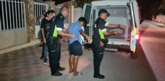 Detencion di hoben, pa yama y duna informacion falso na polis