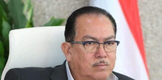 Ex Minister Eddie Briesen ta bay cas p’e pasa den proceso di investigacion