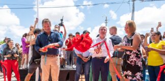 Riba un dia historico; Oficina di Comite Olimpico Arubano a keda inaugura.